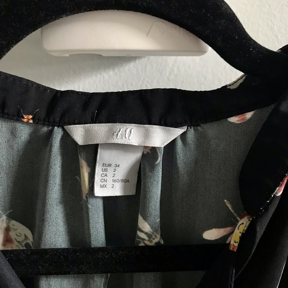 H&M Black Dress Insect Pattern size 2 - Picture 3 of 4